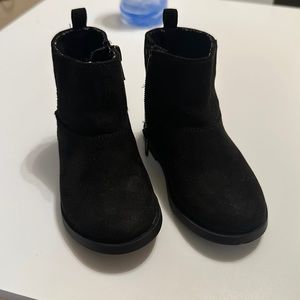 Old navy black suede boots size 7